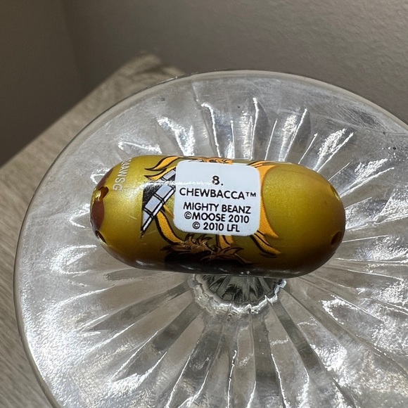 4/$10! Mighty Beanz Chewbacca #8 Star Wars Collection 2010 Moose Battle Toys - Picture 7 of 9